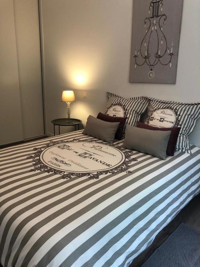 Logement A Brive Proche Centre-Ville Et Campagne - Climatisation, Wifi, Coin Exterieur Et Parking Prives Exterior photo